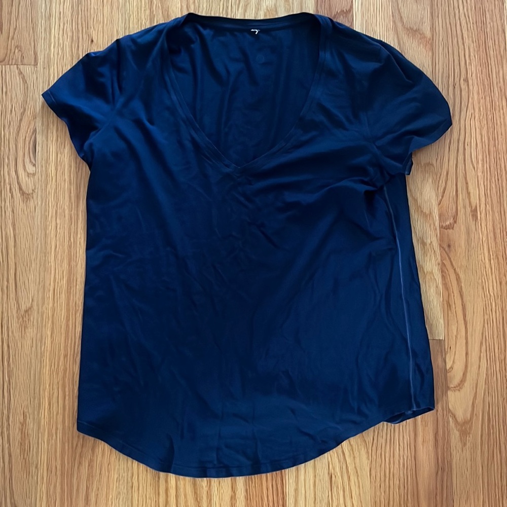 Lululemon Navy Vneck shirt